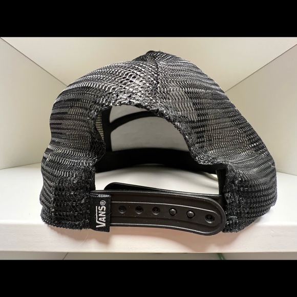 Vans hat - Picture 3 of 3